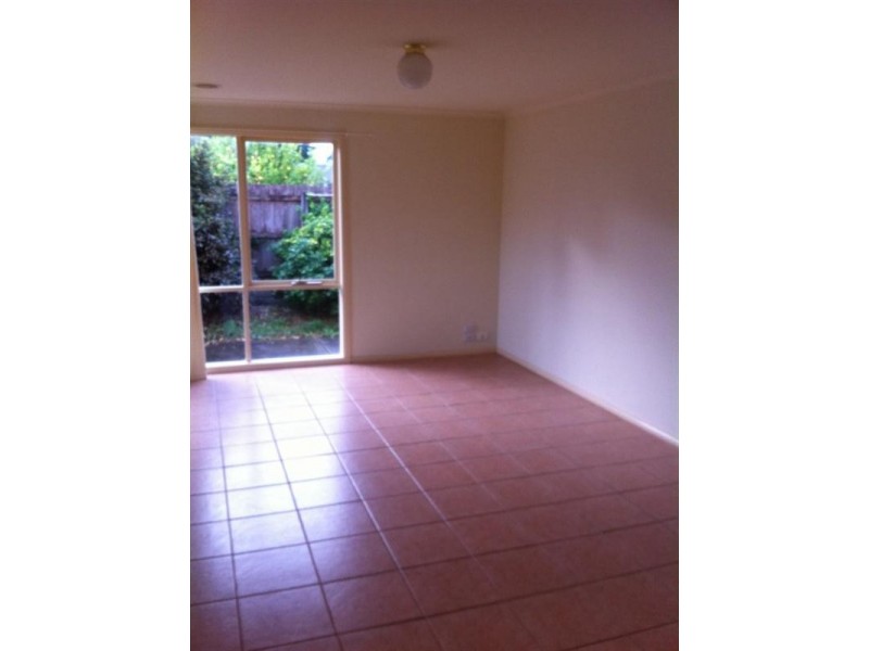 2/5 beckett Street, Chadstone VIC 3148