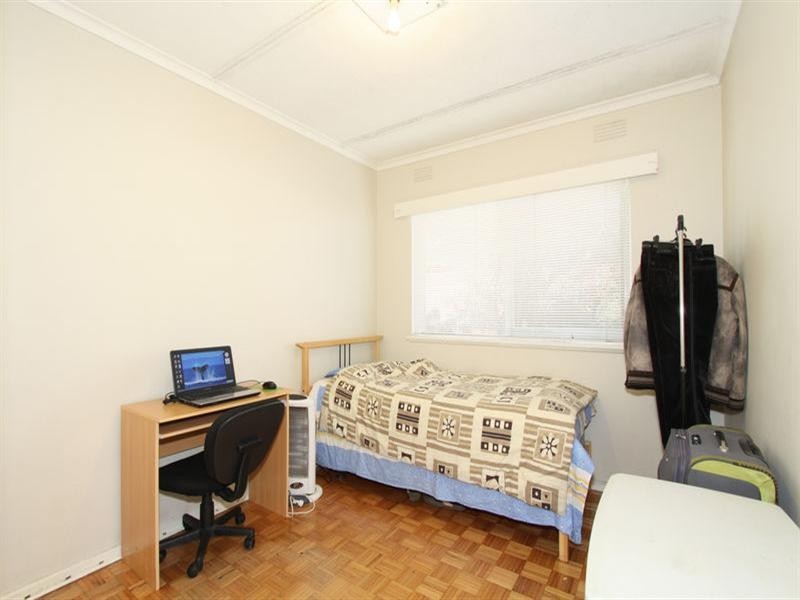 12/4 Manatunga Street, Clayton VIC 3168