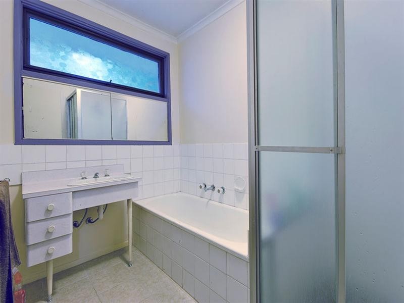 1 Trent Court, Clayton VIC 3168