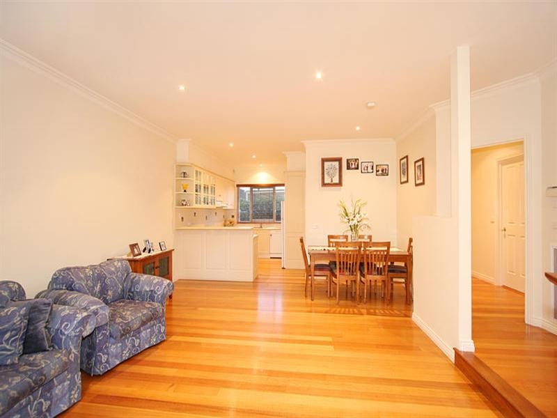 41 Carinish Road, Clayton VIC 3168