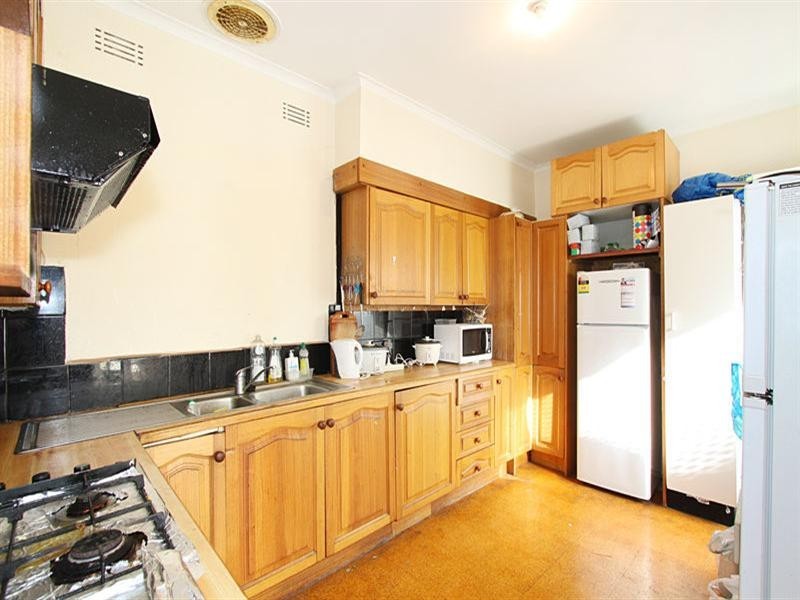 6 Burrapike Avenue, Springvale VIC 3171