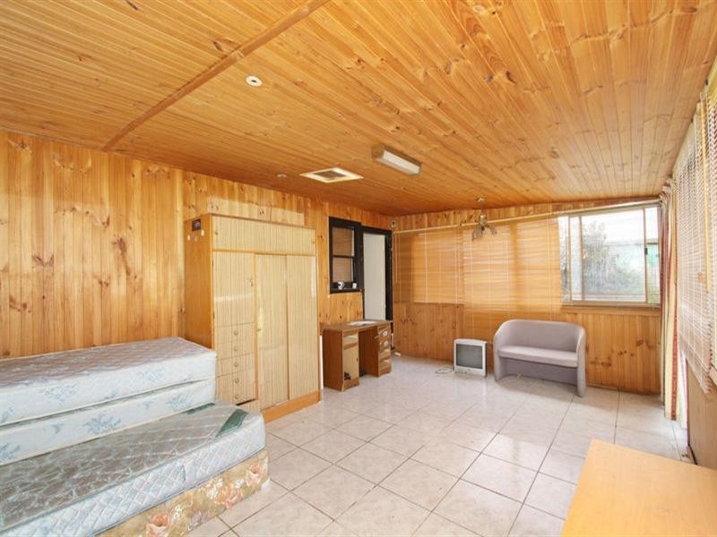 6 Burrapike Avenue, Springvale VIC 3171