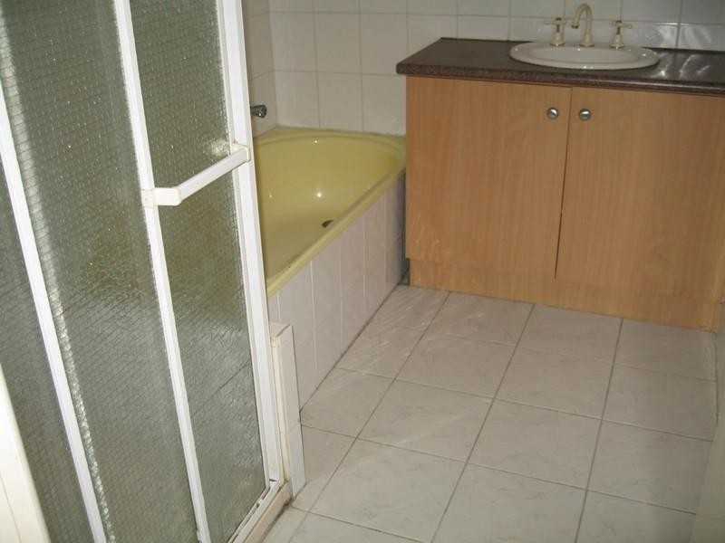 1/8 Keol Street, Clayton VIC 3168