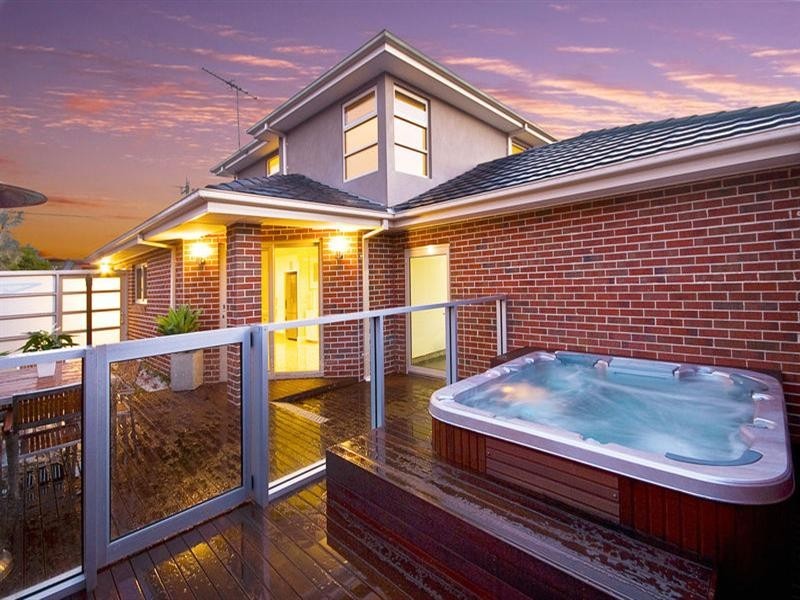 2/76 Scotsburn Avenue, Clayton VIC 3168