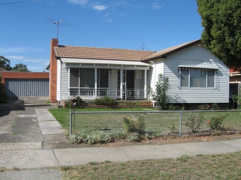 4 Banksia Street, Clayton VIC 3168
