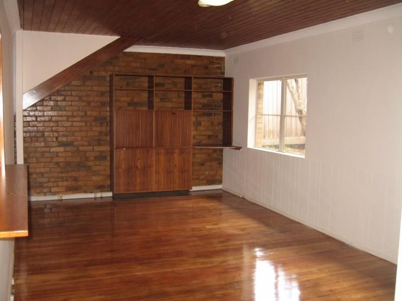 1/11 Reid Street, Ashwood VIC 3147