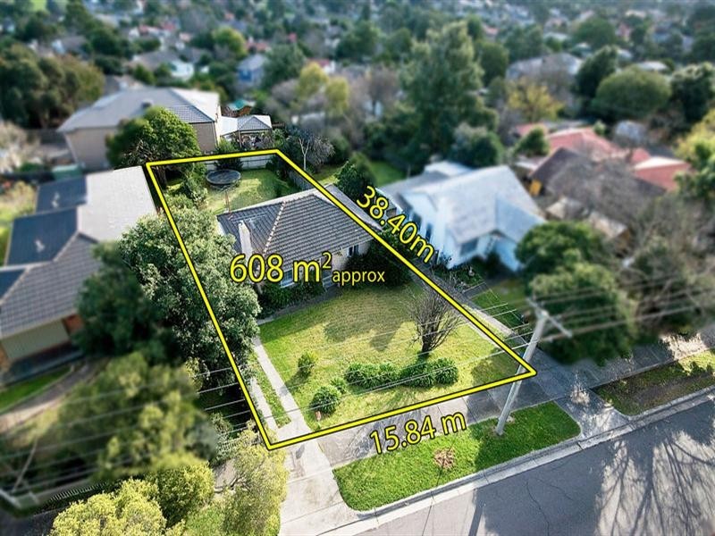 7 Yarrinup Avenue, Chadstone VIC 3148