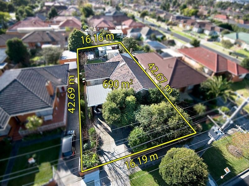 5 Oakes Avenue, Clayton South VIC 3169