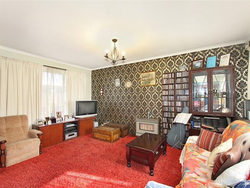 5 Oakes Avenue, Clayton South VIC 3169