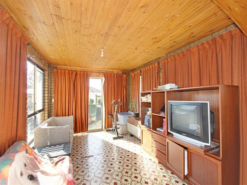 5 Oakes Avenue, Clayton South VIC 3169