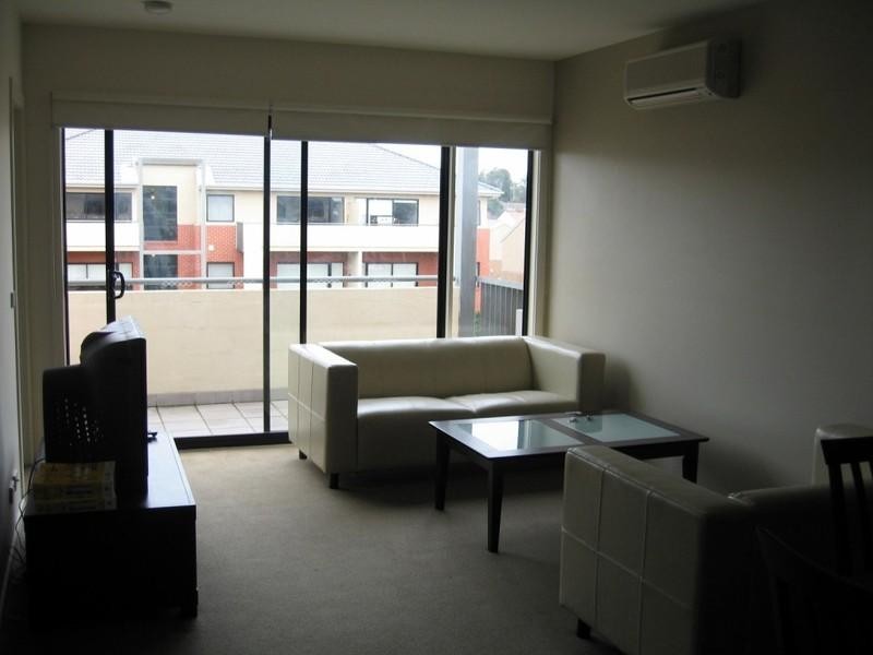 31/2 Greenfield Drive, Clayton VIC 3168