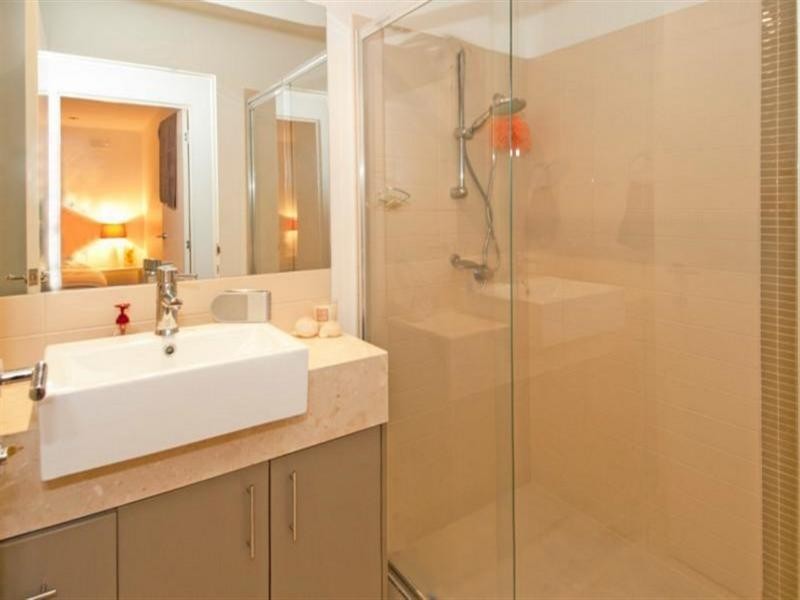 5/402 Barkly Street, Elwood VIC 3184