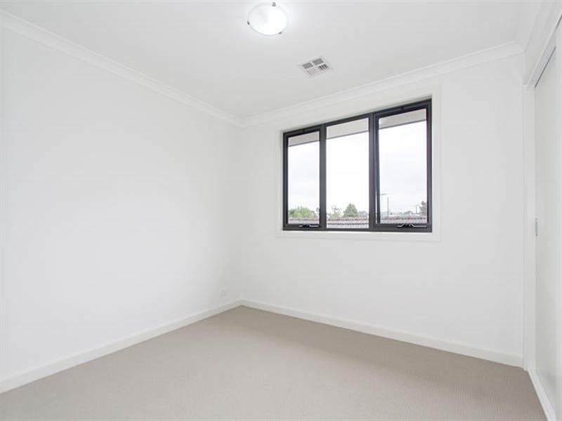 1/112 Wellington Road, Clayton VIC 3168