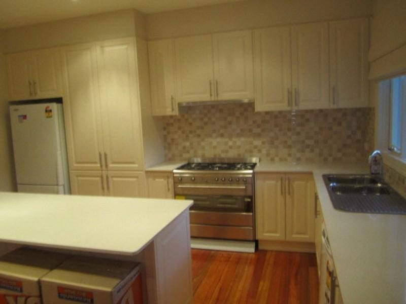 2/107 Willesden Road, Hughesdale VIC 3166