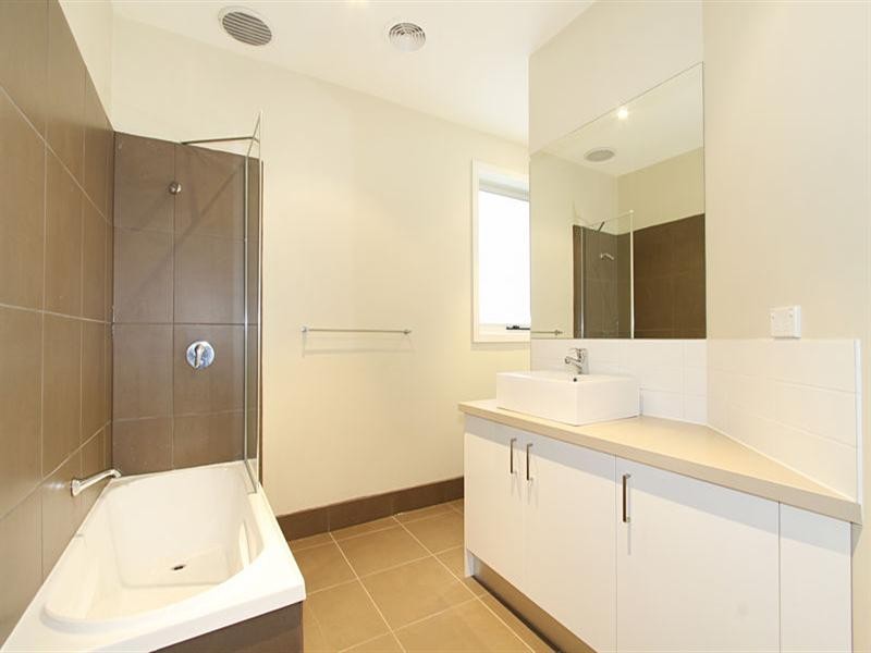 3/14 Hiscock Street, Chadstone VIC 3148