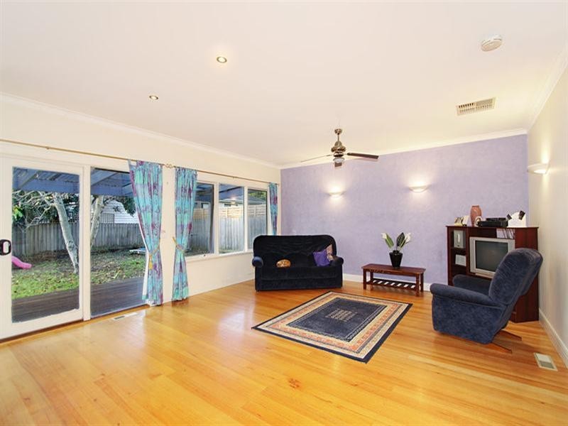 17 Bessie Street, Bentleigh East VIC 3165