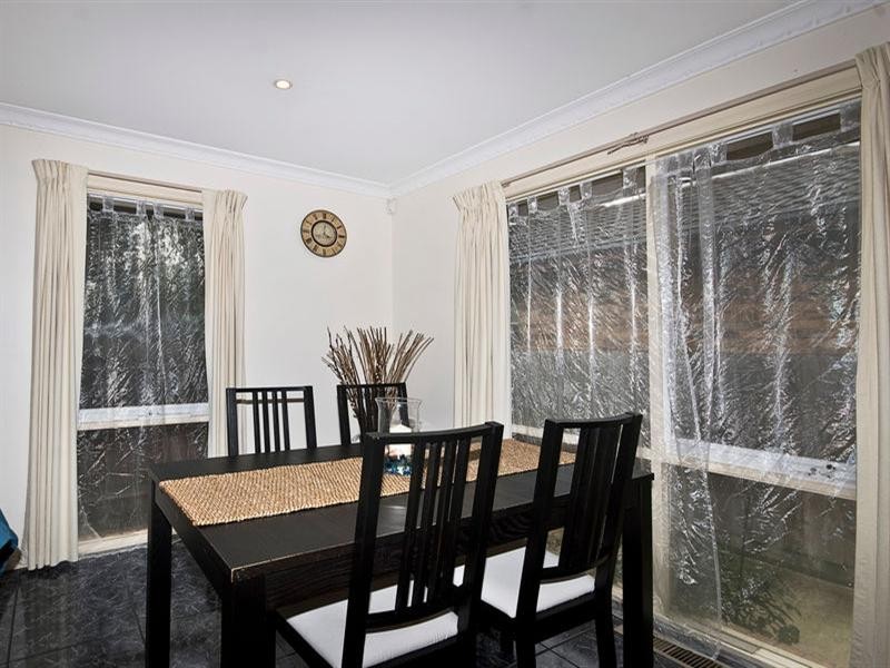 2/73 Hillside Street, Springvale VIC 3171