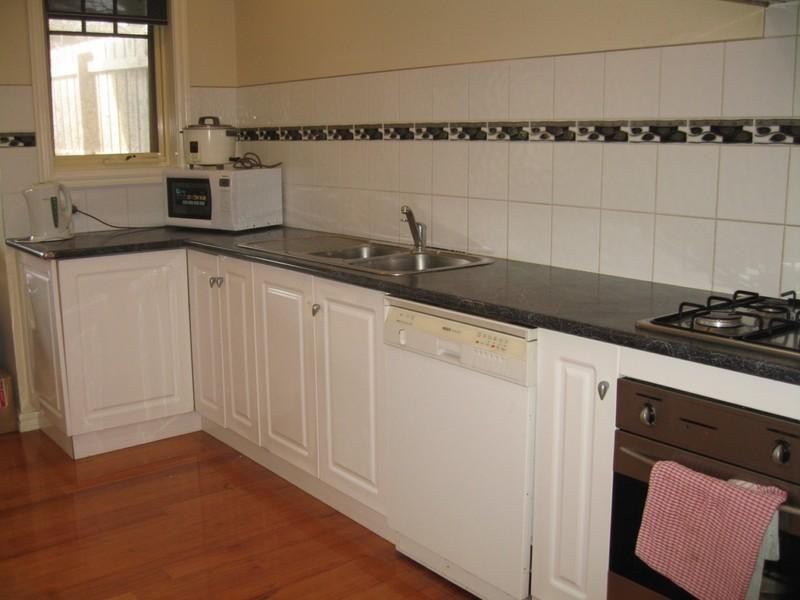 2/6 Macrina Street, Oakleigh East VIC 3166