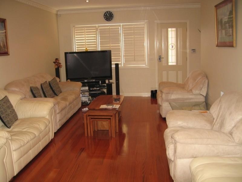 2/6 Macrina Street, Oakleigh East VIC 3166