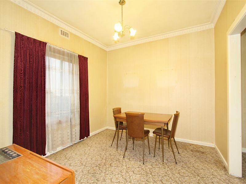 15 Winifred Street, Oakleigh East VIC 3166