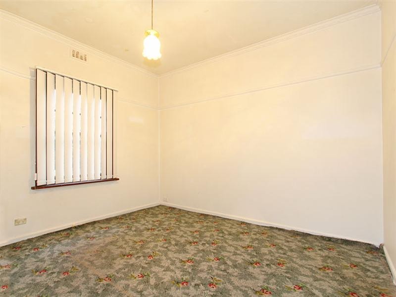 15 Winifred Street, Oakleigh East VIC 3166