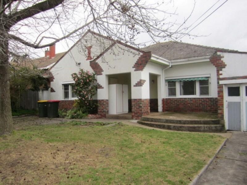 27 Weeroona Street, Murrumbeena VIC 3163