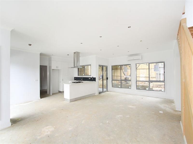 2/26 Lavidge Road, Ashwood VIC 3147