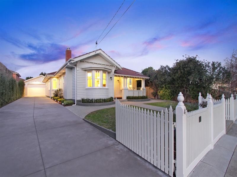 4 Darling Street, Hughesdale VIC 3166