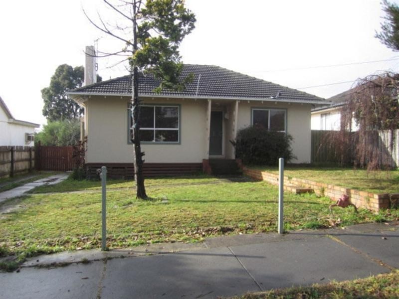 16 Moorong Street, Chadstone VIC 3148