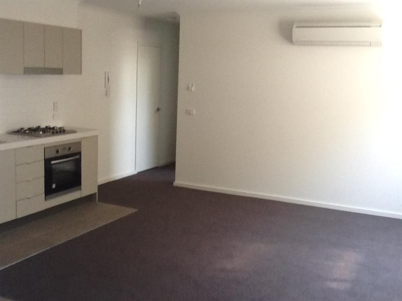 21/24-26 Burton Avenue, Clayton VIC 3168