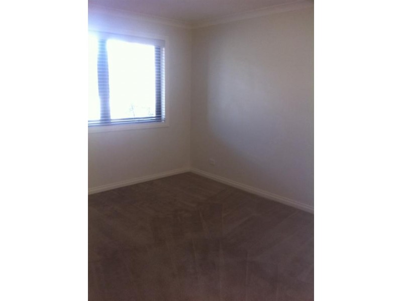 1and2/5 Alexander Avenue, Oakleigh East VIC 3166