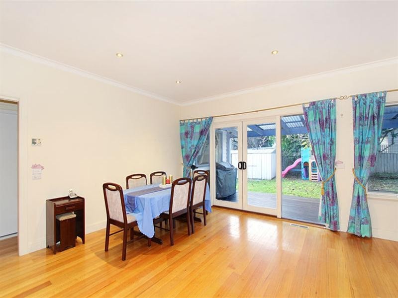 17 Bessie Street, Bentleigh East VIC 3165