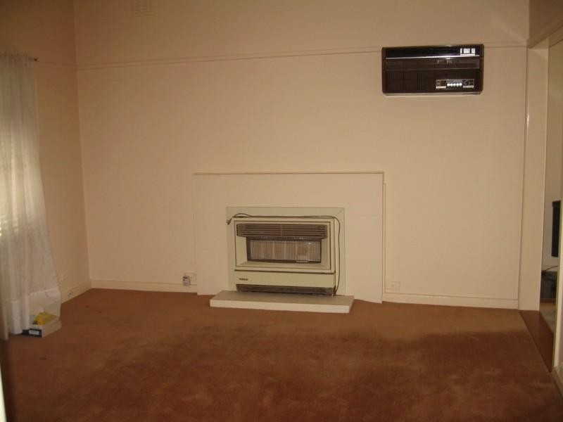 32 Cash Grove, Mount Waverley VIC 3149