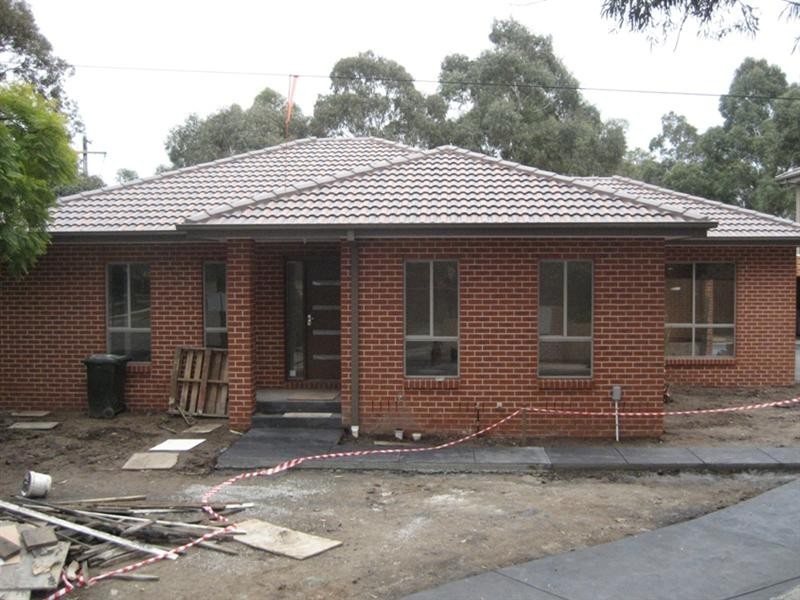 1/4 Hans Court, Mulgrave VIC 3170