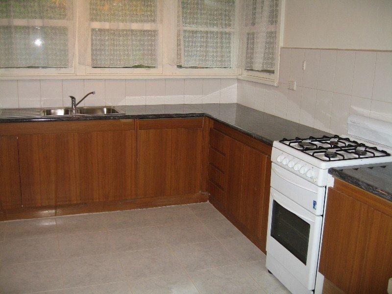 4 Attunga Street, Chadstone VIC 3148