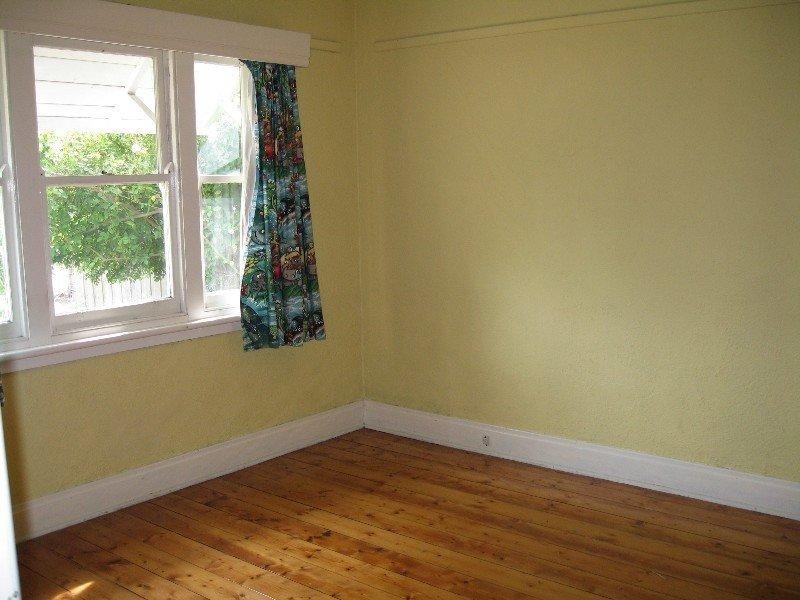 192 Kangaroo Road, Hughesdale VIC 3166