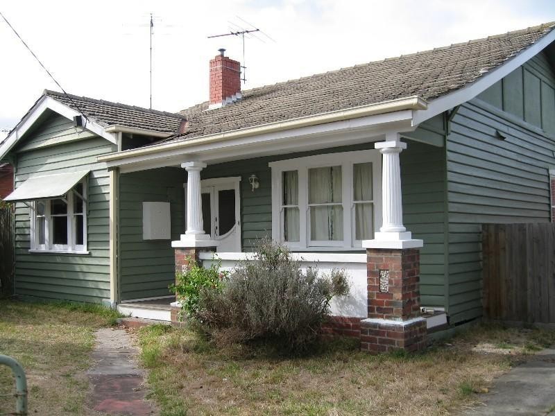 192 Kangaroo Road, Hughesdale VIC 3166