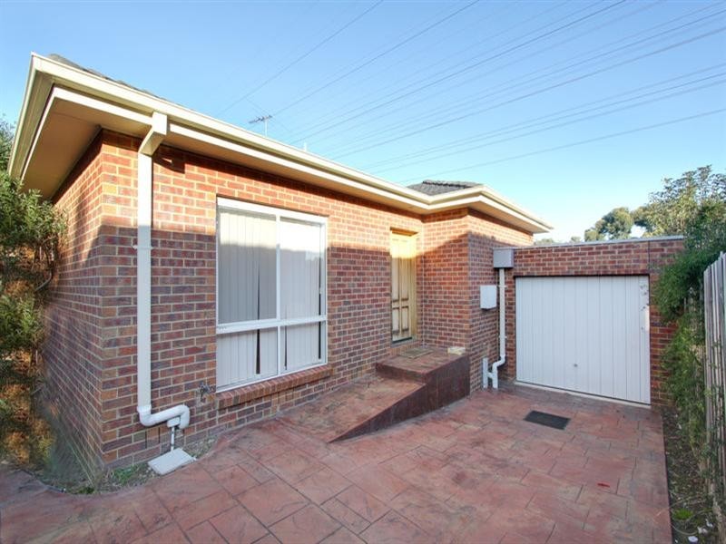 2/12 Jacana Court, Chadstone VIC 3148