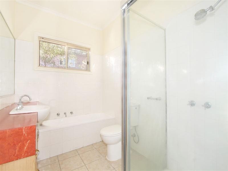 2/12 Jacana Court, Chadstone VIC 3148