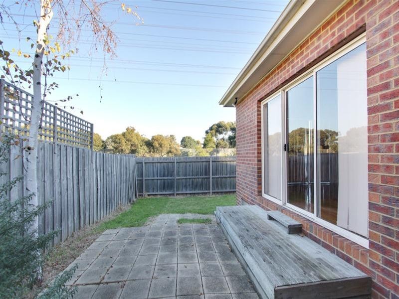 2/12 Jacana Court, Chadstone VIC 3148