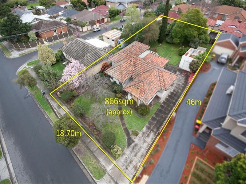 13 Hiscock Street, Chadstone VIC 3148