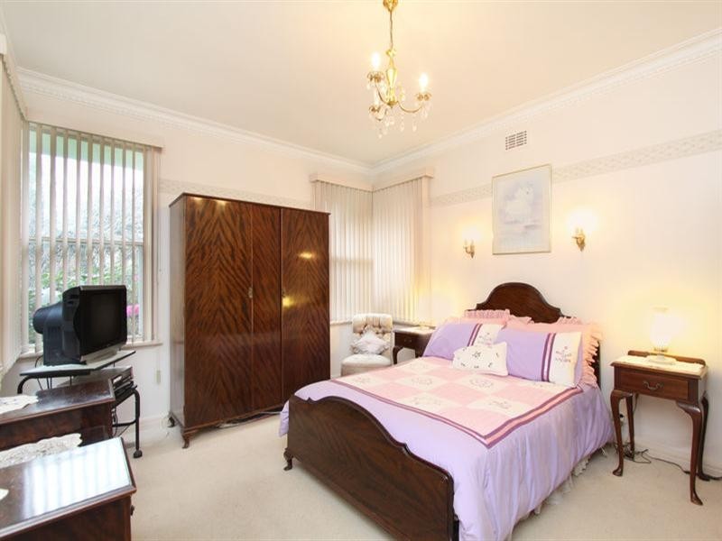 13 Hiscock Street, Chadstone VIC 3148