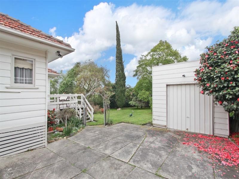 13 Hiscock Street, Chadstone VIC 3148
