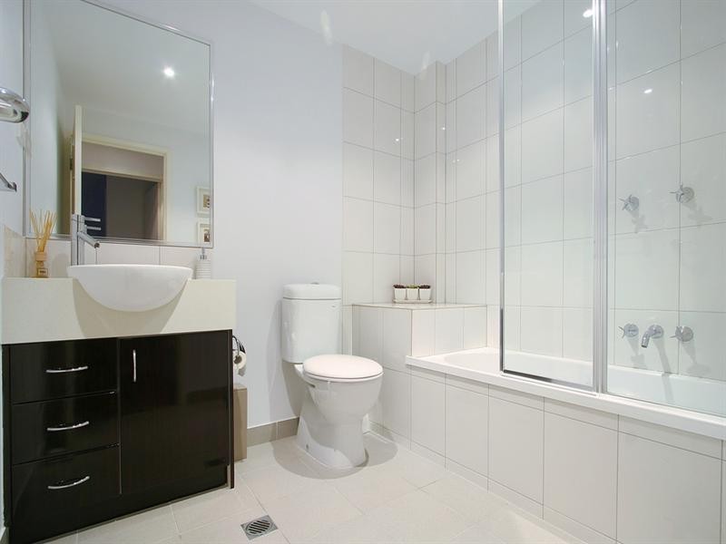 4/1324 Centre Road, Clayton VIC 3168