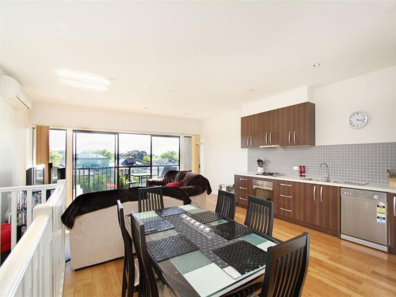 7/2-4 Newton Street, Chadstone VIC 3148