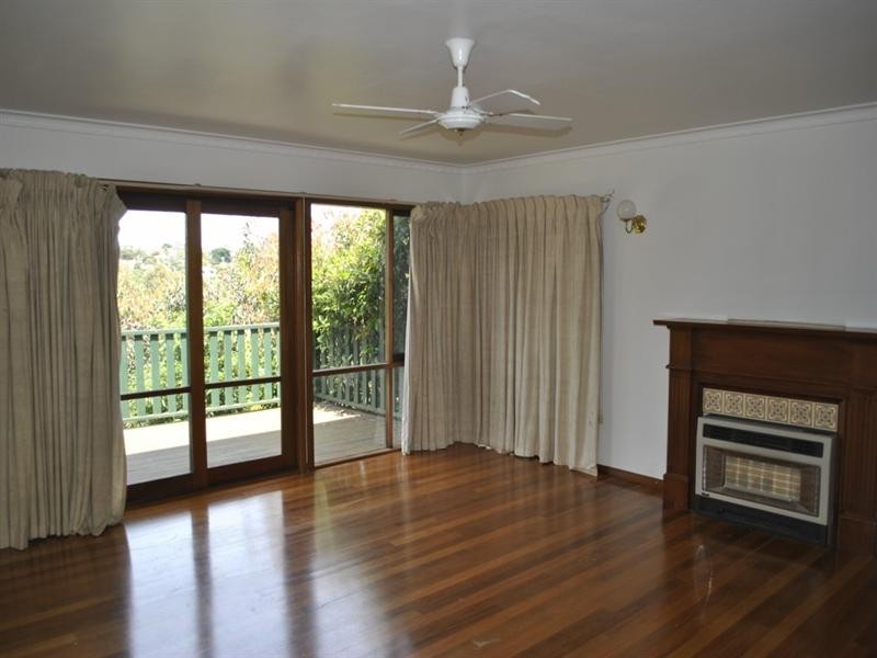 34 Carrol Grove, Mount Waverley VIC 3149