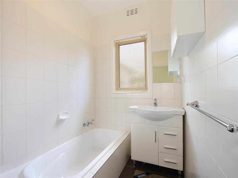 1/18 Colonel Street, Clayton VIC 3168