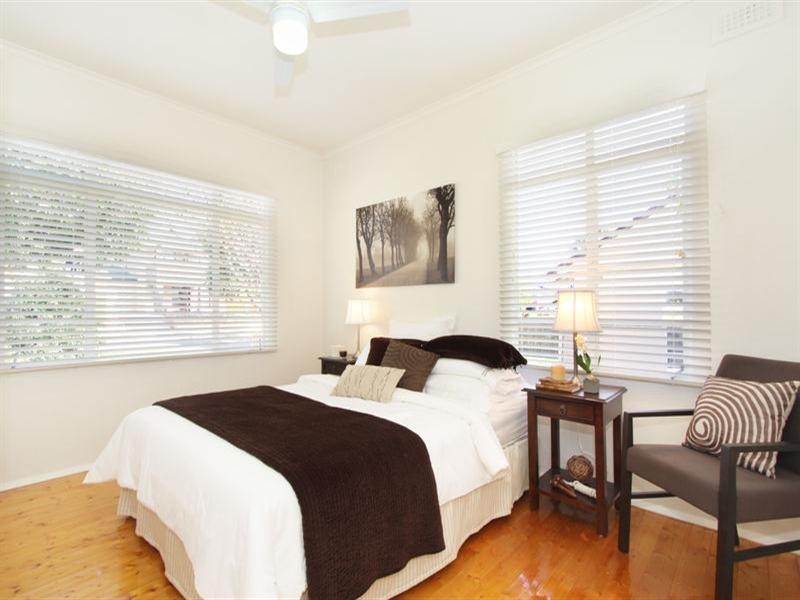 1/2 Moona Court, Chadstone VIC 3148