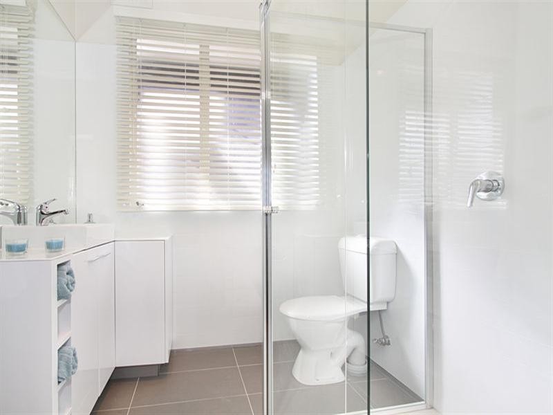 1/2 Moona Court, Chadstone VIC 3148