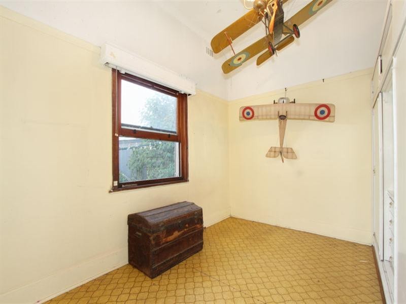 17 Callander Street, Hughesdale VIC 3166